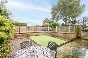 Photo 13- click for photo gallery